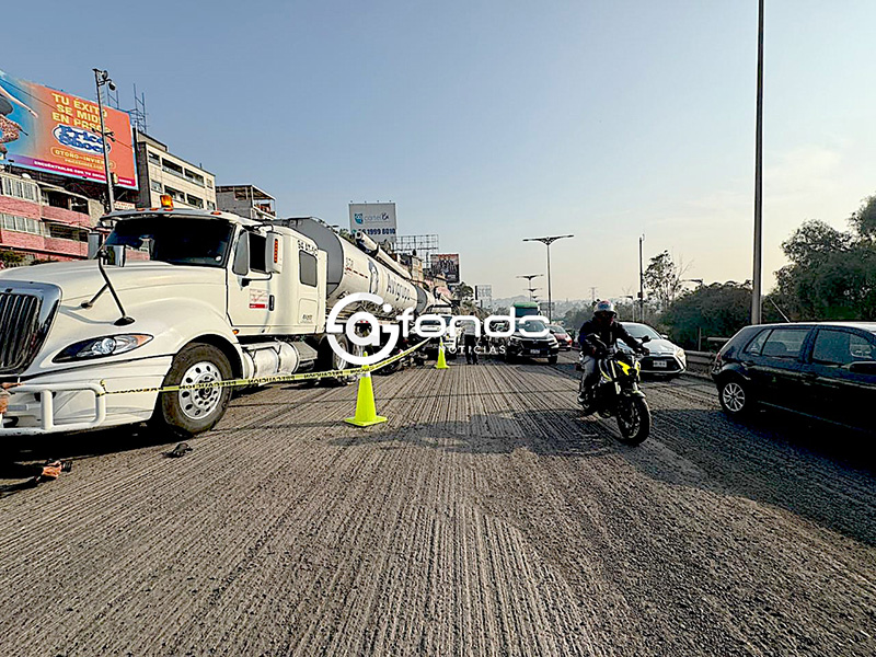 TRAGEDIA. Tráiler con 60 toneladas de semillas pasa encima de motociclista; murió al instante