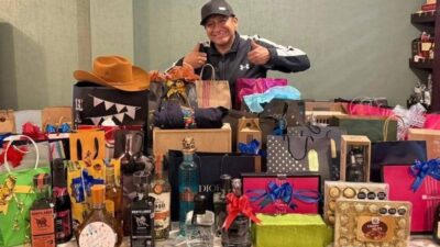 OSTENTOSO. Funcionario de Morena presume regalos en redes sociales; es director de Movilidad en Ecatepec