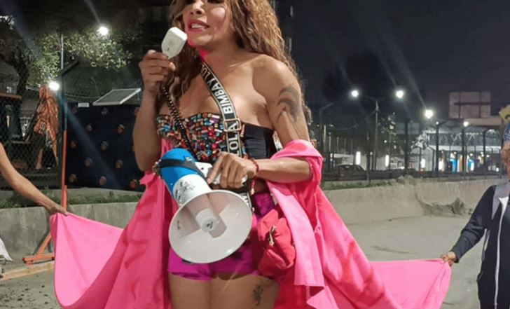 BLOQUEO: Trabajadoras sexuales cierran avenida por obras que las afectan