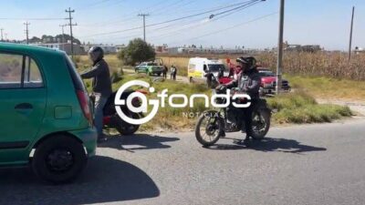 URGENTE: Jóvenes en moto salen disparados y mueren junto en Edomex