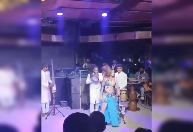 VIDEO: Graban el infierno; incendio en discoteca deja 25 muertos