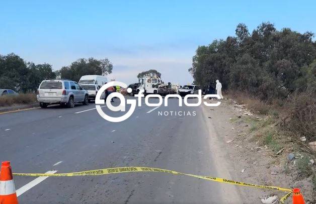 URGENTE: Conductor invade carril, choca de frente y ocasiona dos muertes