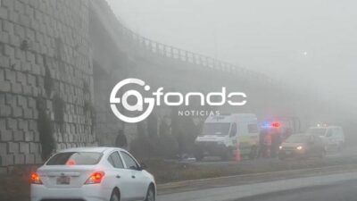 URGENTE: Motociclista cae de un puente y muere un día antes de Navidad