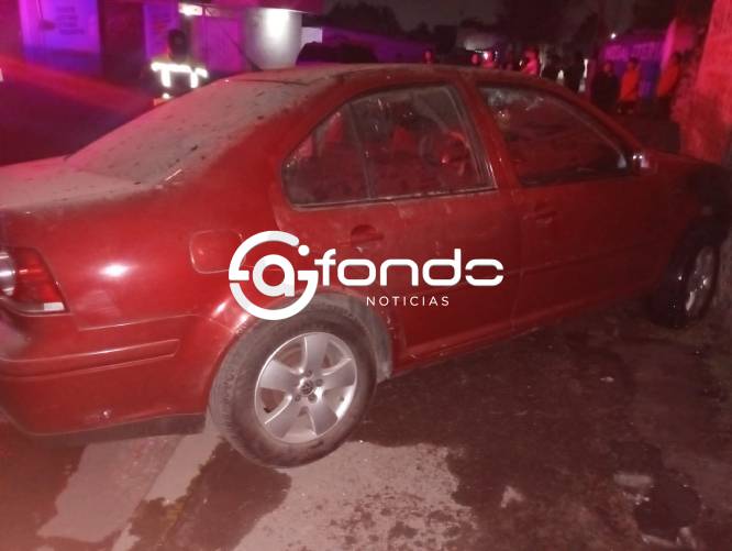 VIOLENCIA. Conductor es baleado en el Estado de México; su auto se incendió y no pudo escapar
