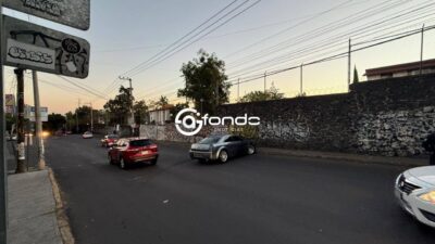 ALERTA: Hombre llega herido al hospital y luego encuentran su auto baleado