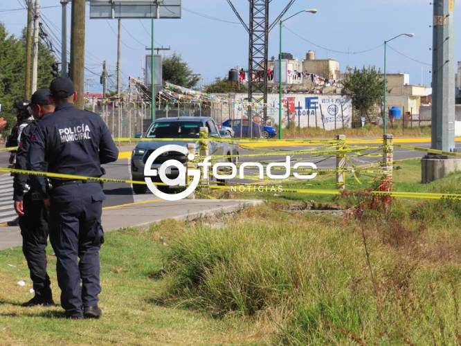 URGENTE: Sacan el cuerpo de un hombre de un canal de aguas negras