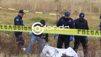 TERRIBLE. Aparece el cuerpo de un hombre en canal de aguas negras; le cortaron una oreja