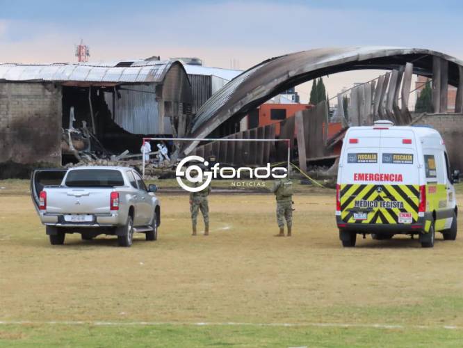 TRAGEDIA. Una familia completa con tres niños son las 10 personas muertas en el avionazo de Toluca