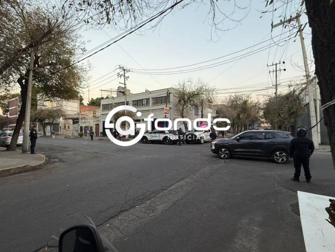 VIDEO. A unas cuadras del centro de la ciudad, un hombre fue asesinado a golpes y puñaladas