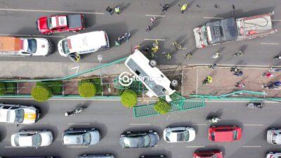 IMPRUDENCIA: Microbusero drogado causa choque múltiple y deja heridos