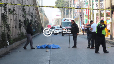 TRAGEDIA. Jovencita muere arrollada por camión de carga; junto a su cuerpo quedaron unos lentes y tenis blancos