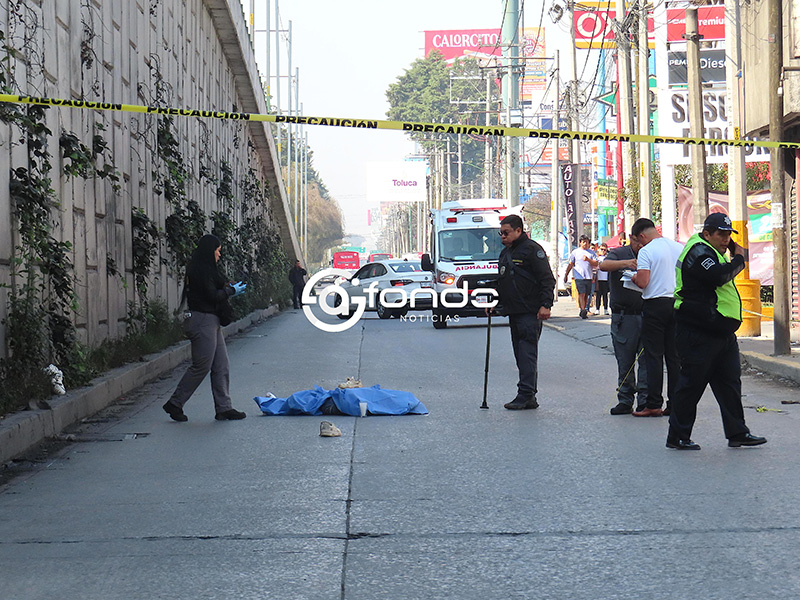 TRAGEDIA. Jovencita muere arrollada por camión de carga; junto a su cuerpo quedaron unos lentes y tenis blancos