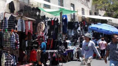 ESTAFA: Difunden nueva modalidad de extorsión; falsos rockeros y punks reparten periódicos y amenazan a víctimas