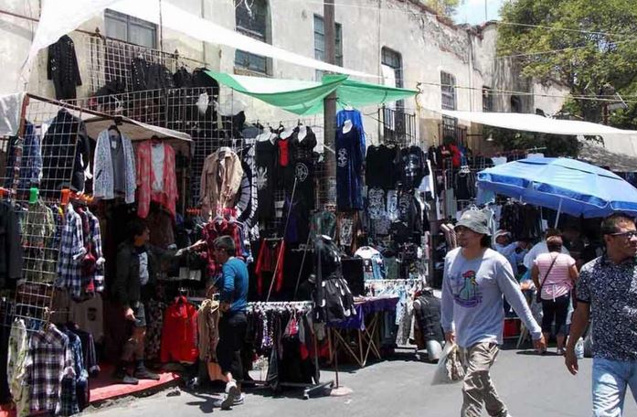 ESTAFA: Difunden nueva modalidad de extorsión; falsos rockeros y punks reparten periódicos y amenazan a víctimas