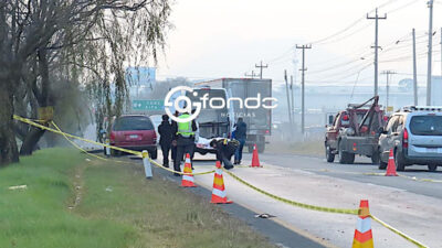 TERRIBLE. Cuerpo de un hombre queda destrozado a pocos metros de un puente en Edomex