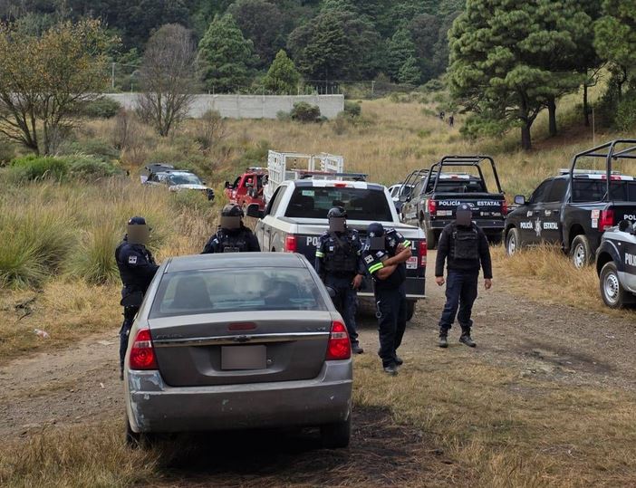 CRIMINALES. Rescatan a víctimas desnudas y recuperan camioneta con millones de pesos en cigarros