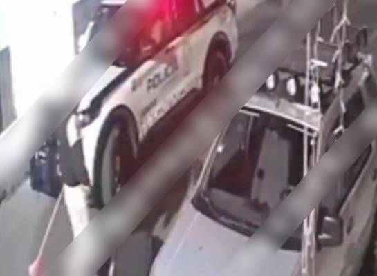 VIDEO: Julio intentó apuñalar a un policía y terminó muerto de un balazo