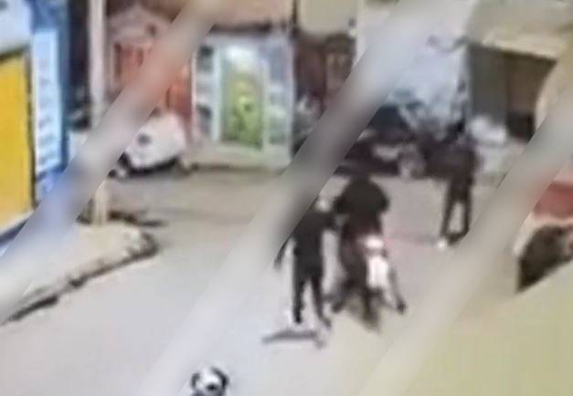 VIDEO: Pareja es encañonada por criminales que se llevaron su moto