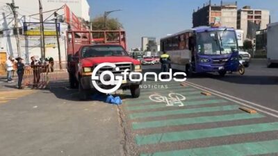 URGENTE: Camioneta de redilas arrolla y mata a una persona junto a la gasolinera