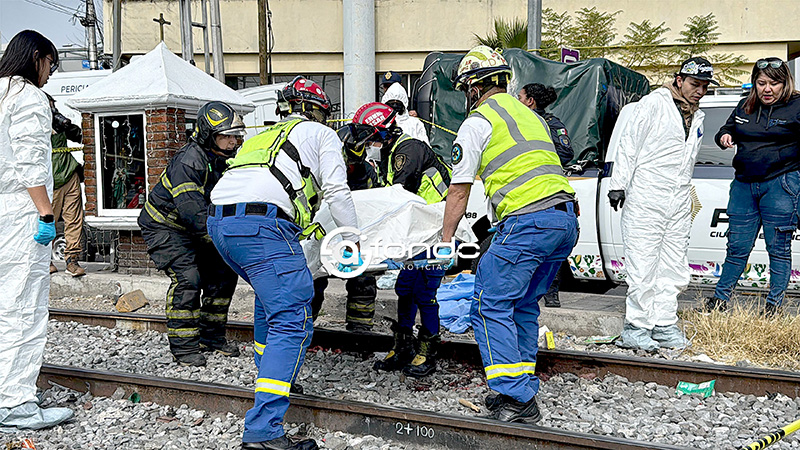 TERRIBLE. Hombre muere partido por el tren; intentó subir a la locomotora cuando iba en marcha