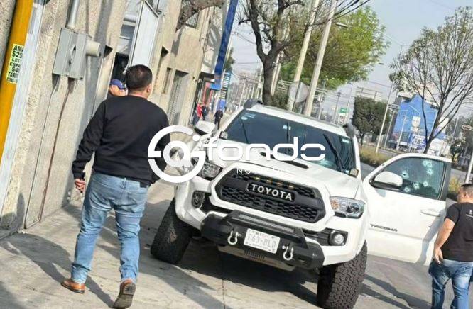 ALERTA: Atacan a balazos a un hombre junto a una agencia automotriz