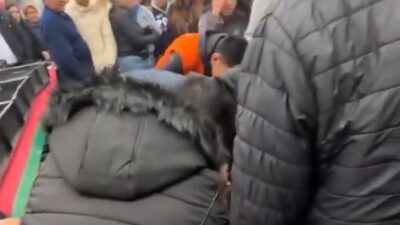 VIDEO: #LadyPavo; mujeres desatan pelea por la cena en una tienda Walmart