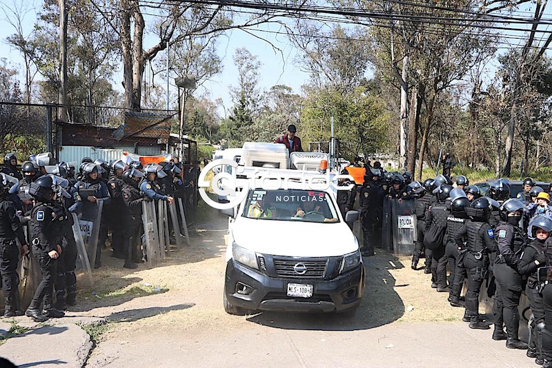 CONFLICTO. Desalojan refugio donde vivían más de mil perros y gatos; autoridades señalan que sufrían maltrato severo