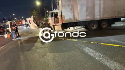 TERRIBLE: Abuelita cruzaba la avenida con su bolsa de pan cuando la arrolló un tráiler