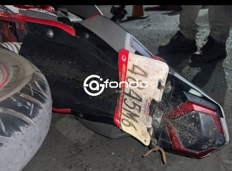 TRAGEDIA. Joven manejaba una motocicleta sin casco de protección; de pronto, derrapó y terminó muerto